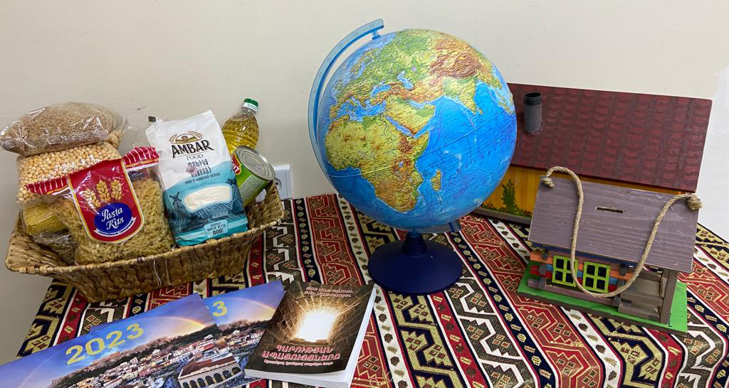 Armenia-AlabasterHelp-Baskets