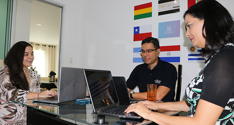 Ashley-Hoffner-Rev.-Junior-Rodrigues-Rev.-Jaci-Rodrigues