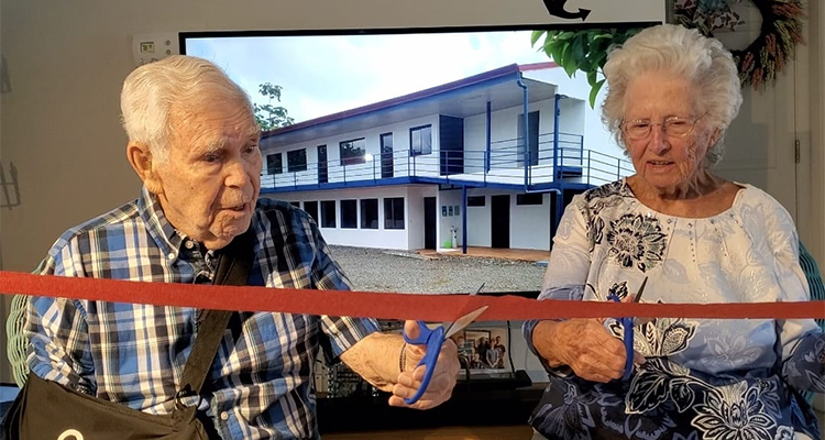 Costa-Rica-Ribbon-Cutting