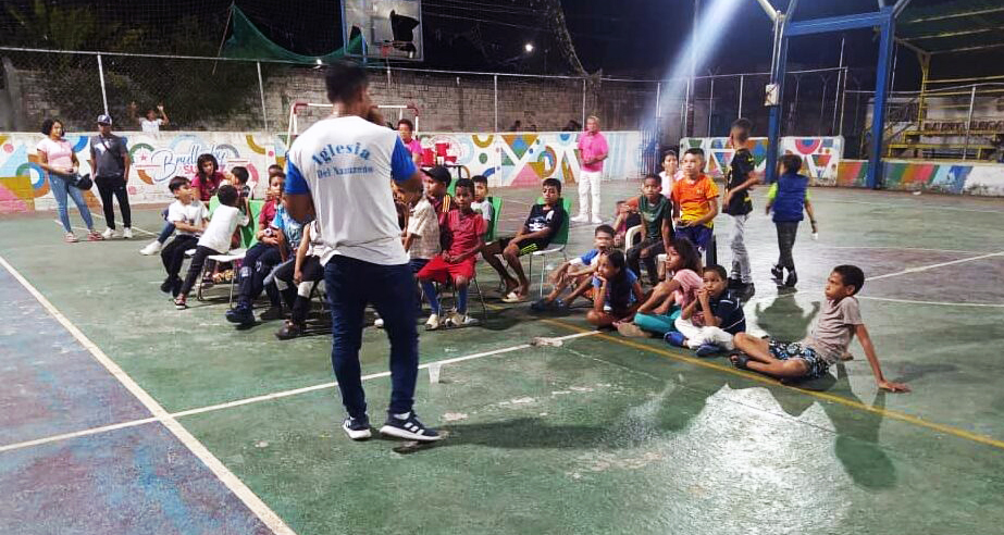 Venezuela-Street-evangelism